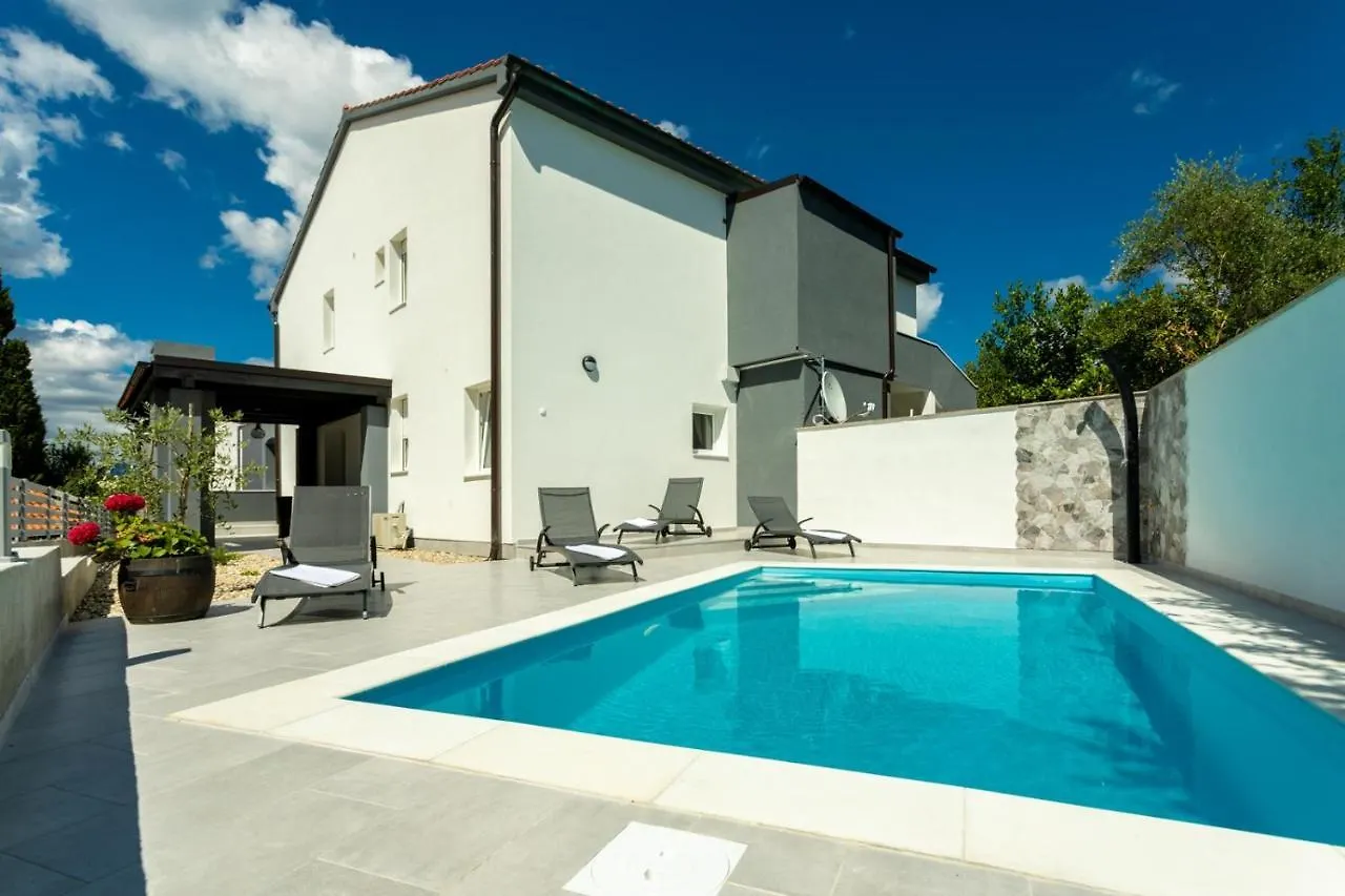 Family Friendly Apartments With A Swimming Pool Soline, Krk - 9715 location