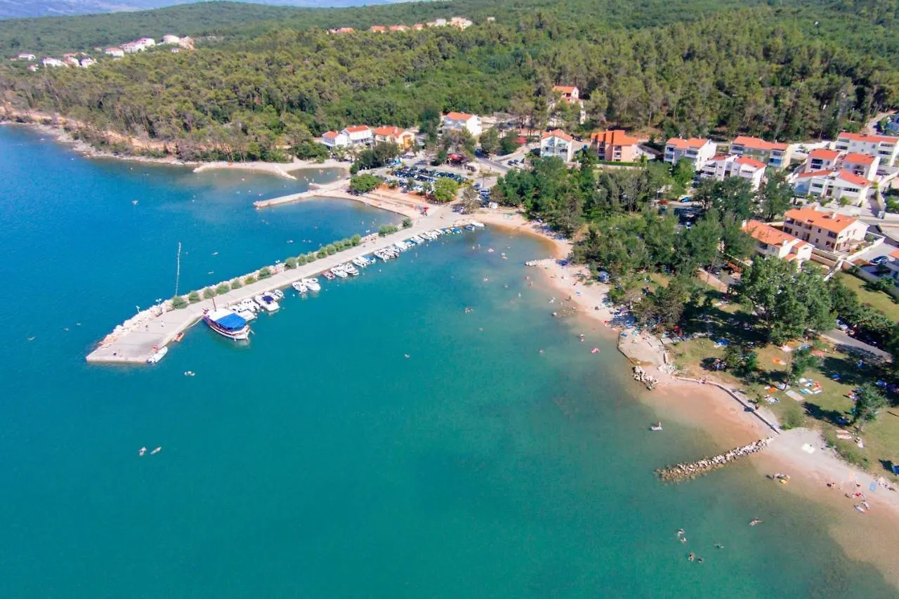 Family Friendly Apartments With A Swimming Pool Soline, Krk - 9715 Dobrinj 0*,