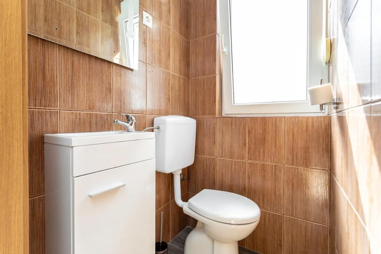 Family Friendly Apartments With A Swimming Pool Soline, Krk - 9715 Dobrinj
